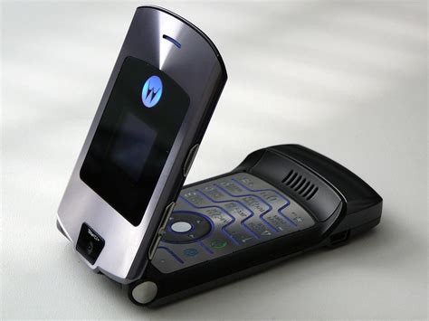 razr v3i